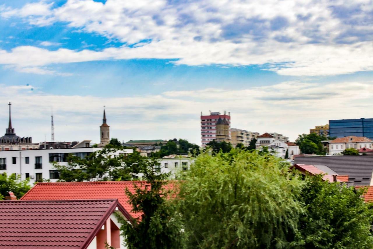 Casa Marguta Hotel Iasi Buitenkant foto