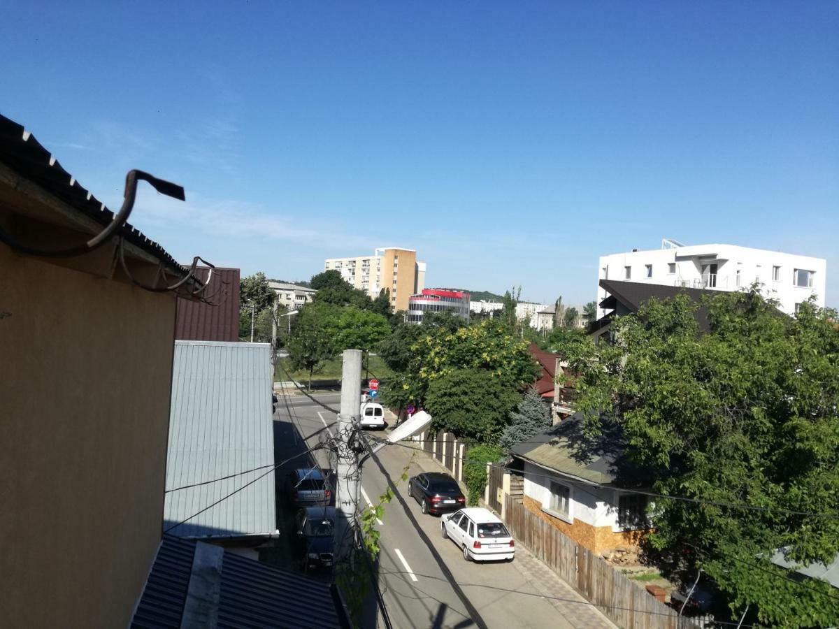 Casa Marguta Hotel Iasi Buitenkant foto