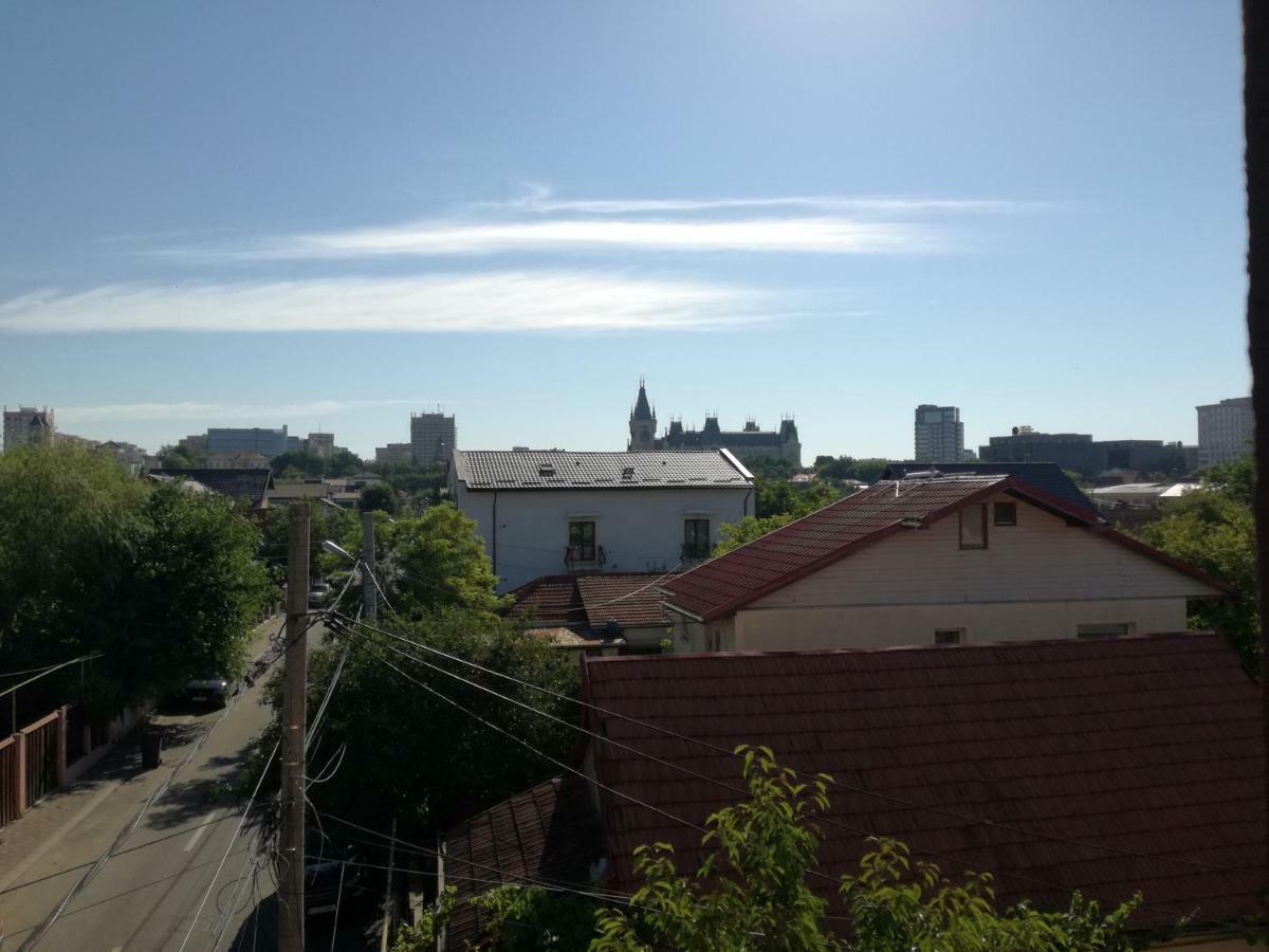 Casa Marguta Hotel Iasi Buitenkant foto